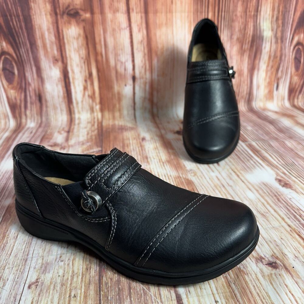 Clarks Collection CARLEIGH PEARL Sz 8 Wide Black Leather Loafers Flats Shoes 8W